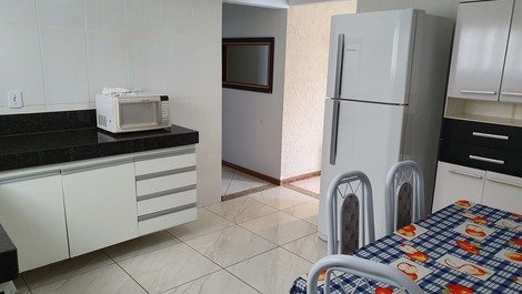 House w / 3 bedrooms being, w / 2 bath, Barbecue and 3 vacancies GAR