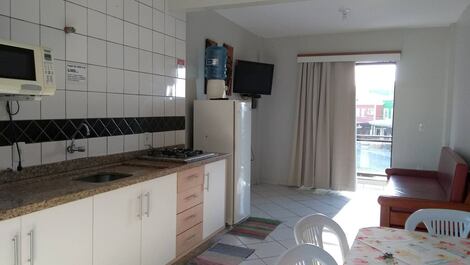 Apartment with 1 bedroom on the Main Avenue of Bombinhas!