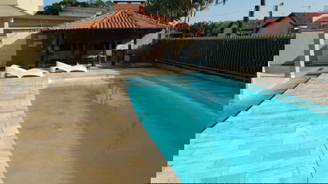 Apt. Martim de sá 2 dolores. Aire acondicionado en piscina. 102 B