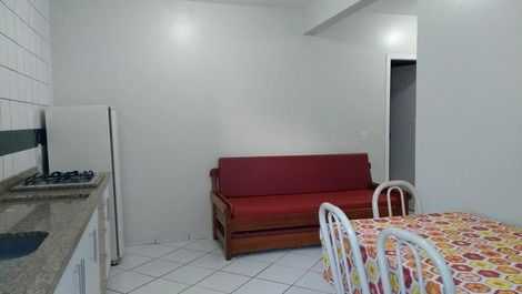 Apartamento de 1 dormitorio a pocos metros de la playa de Bombinhas.