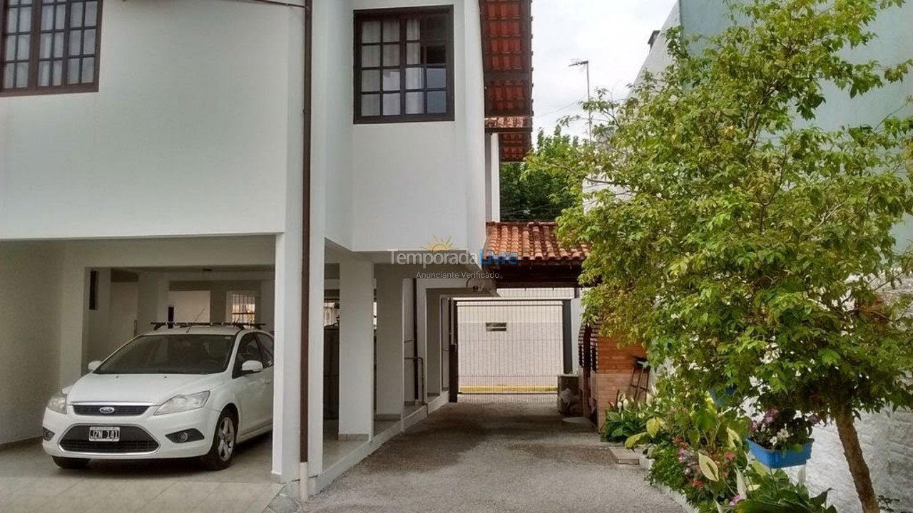 House for vacation rental in Florianópolis (Cachoeira do Bom Jesus)