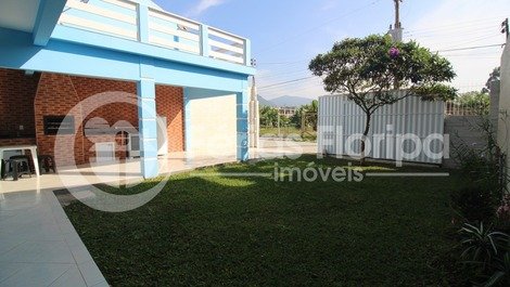 Large 4 bedroom house between Campeche and Morro das Pedras
