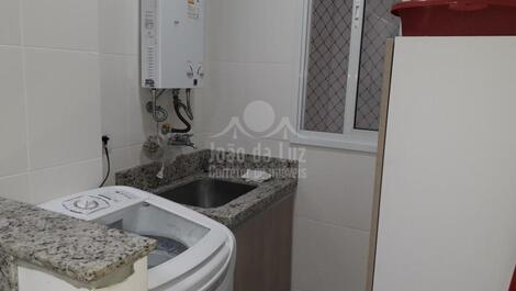 Apartamento em prédio com piscina,praia de Canasvieiras