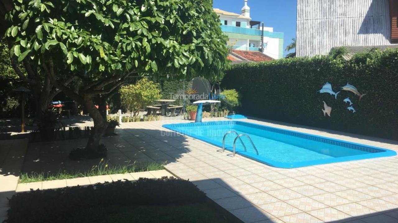 Casa para aluguel de temporada em Florianópolis (Cachoeira do Bom Jesus)