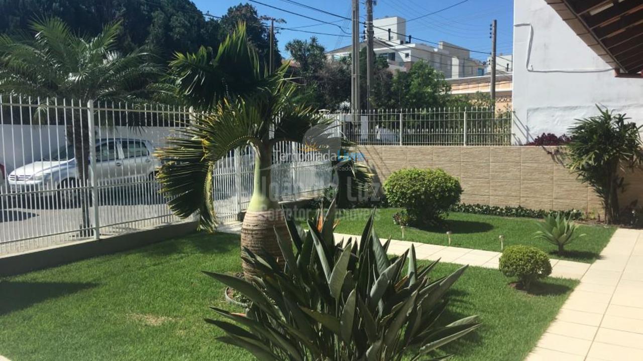 Casa para aluguel de temporada em Florianópolis (Cachoeira do Bom Jesus)