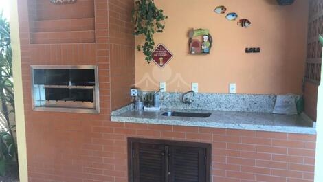 Four bedroom house with pool in Cachoeira do Bom Jesus.