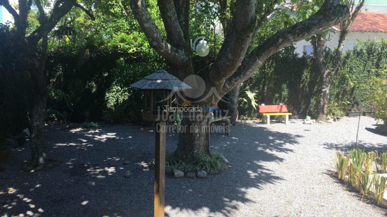 Casa para aluguel de temporada em Florianópolis (Cachoeira do Bom Jesus)