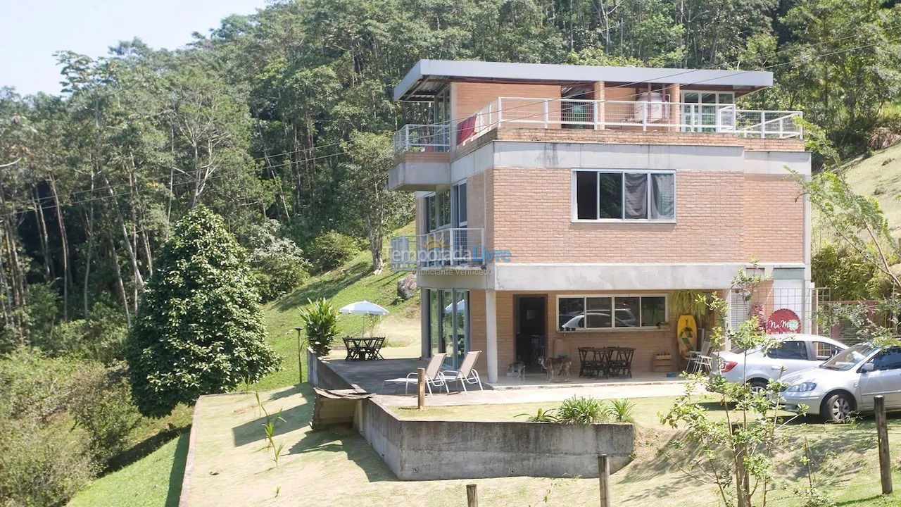 Casa para alquiler de vacaciones em Ubatuba (Ubatumirim)