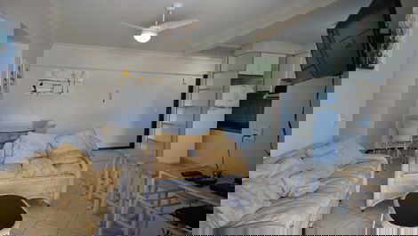 152 - APARTAMENTO BEM LOCALIZADO NO CENTRO DE BOMBINHAS