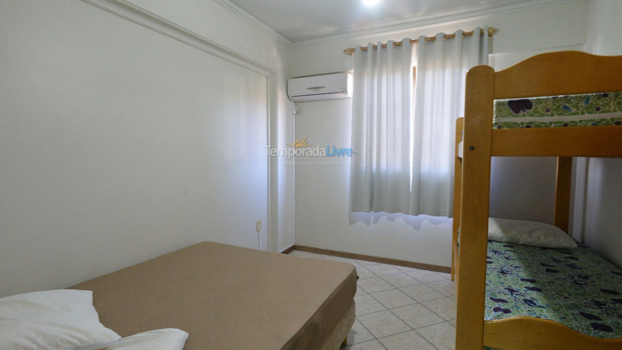 Apartamento para aluguel de temporada em Bombinhas (Praia de Bombinhas)