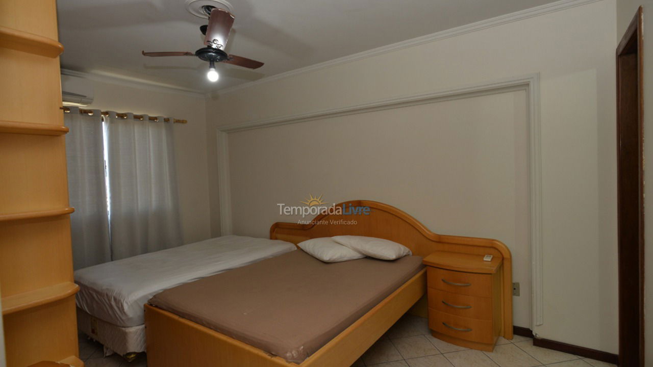 Apartamento para aluguel de temporada em Bombinhas (Praia de Bombinhas)