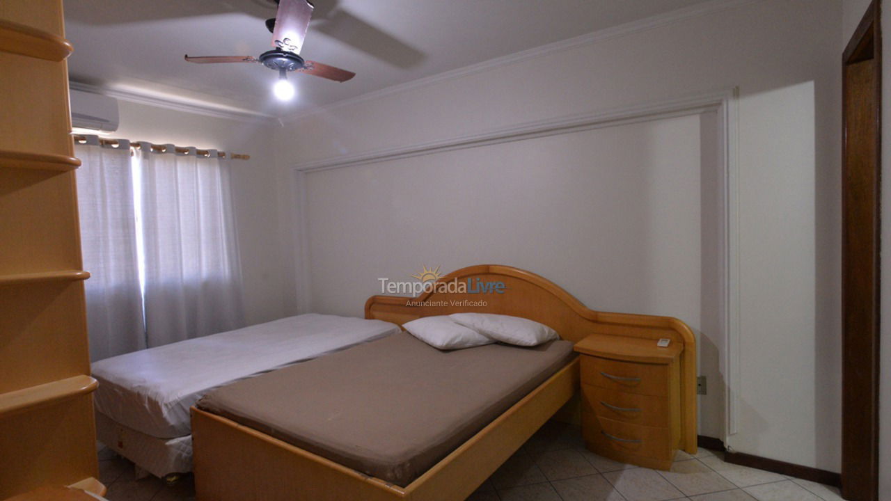Apartamento para aluguel de temporada em Bombinhas (Praia de Bombinhas)