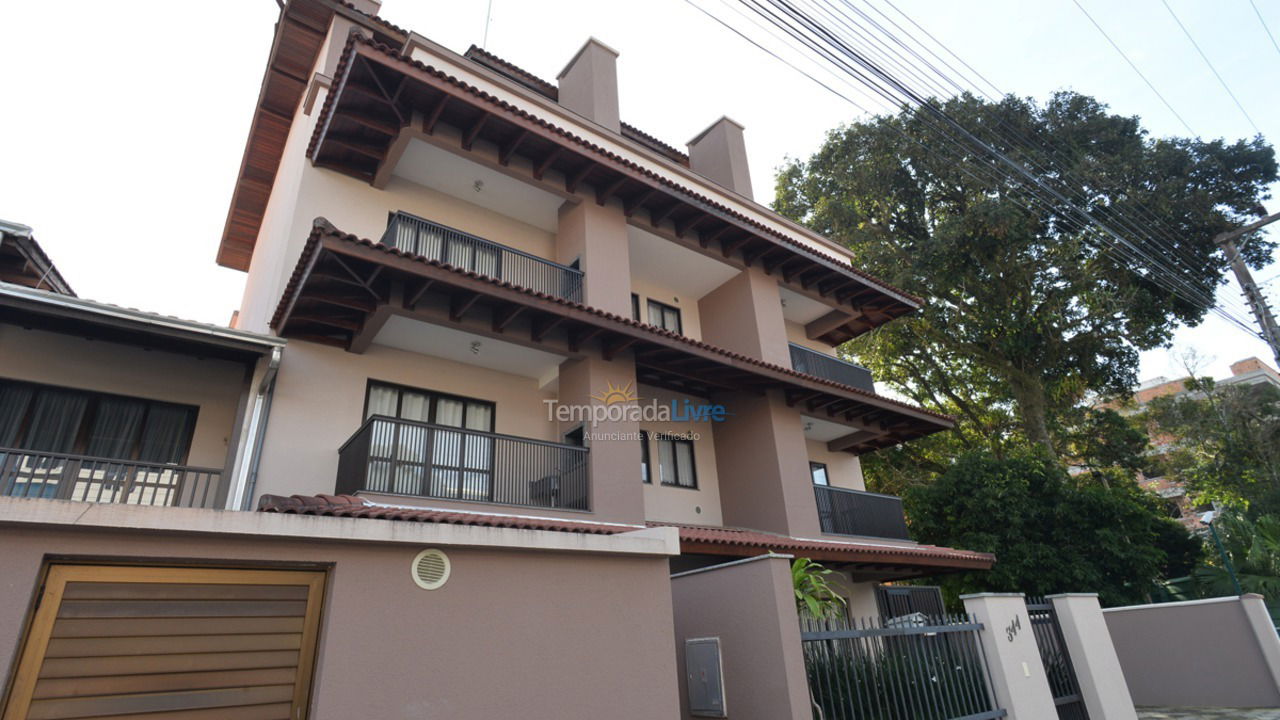 Apartamento para aluguel de temporada em Bombinhas (Praia de Bombinhas)