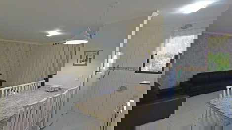 001N - Apartamento para locação Praia de Bombinhas.