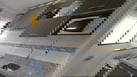 001N - Apartamento para locação Praia de Bombinhas.
