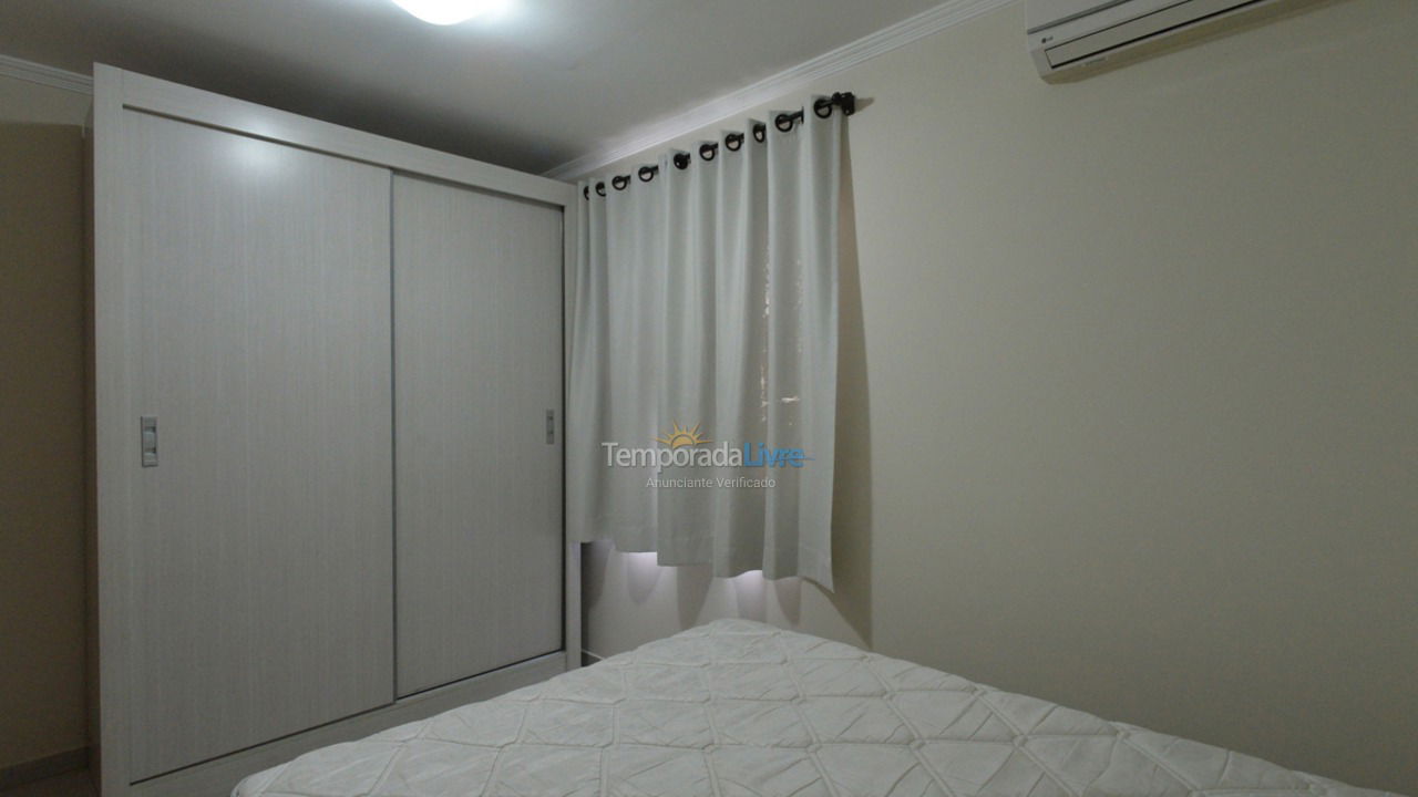 Apartamento para aluguel de temporada em Bombinhas (Praia de Bombinhas)