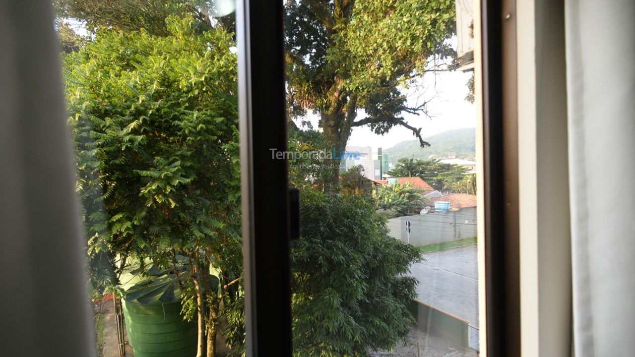 Apartamento para aluguel de temporada em Bombinhas (Praia de Bombinhas)