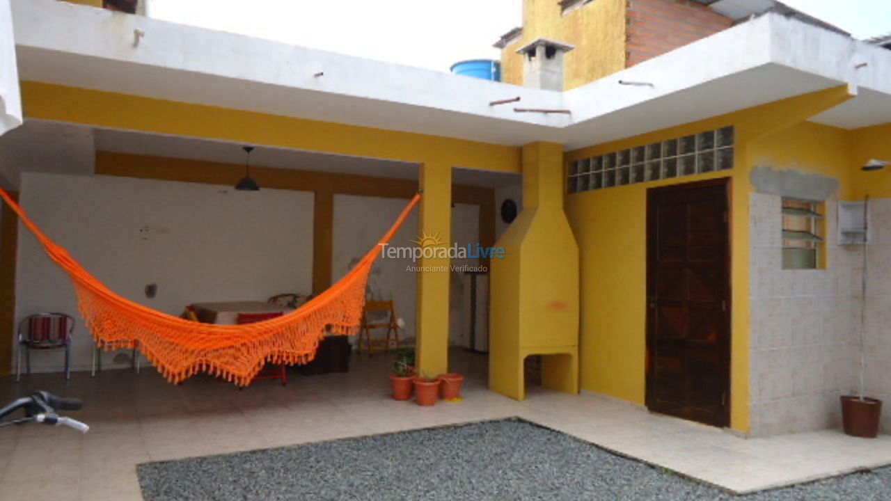 Casa para aluguel de temporada em São Francisco do Sul (Prainha)