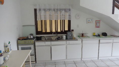GREAT SACRED 250M FROM THE SEA, AC IN 3 BEDROOMS, HAS WELL WATER