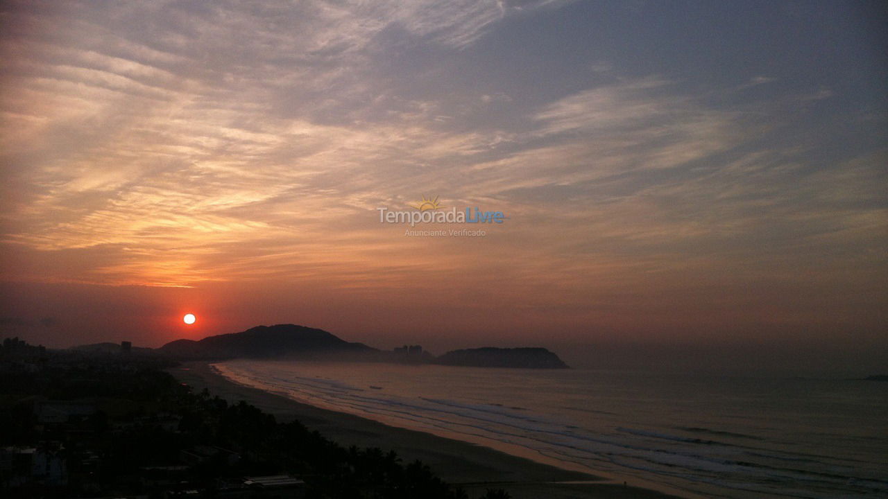 Apartment for vacation rental in Guarujá (Enseada)