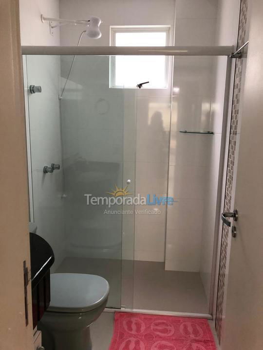 Apartamento para aluguel de temporada em Itapema (Meia Praia)