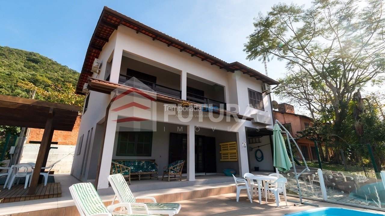 Casa para alquiler de vacaciones em Bombinhas (Praia de Bombas)