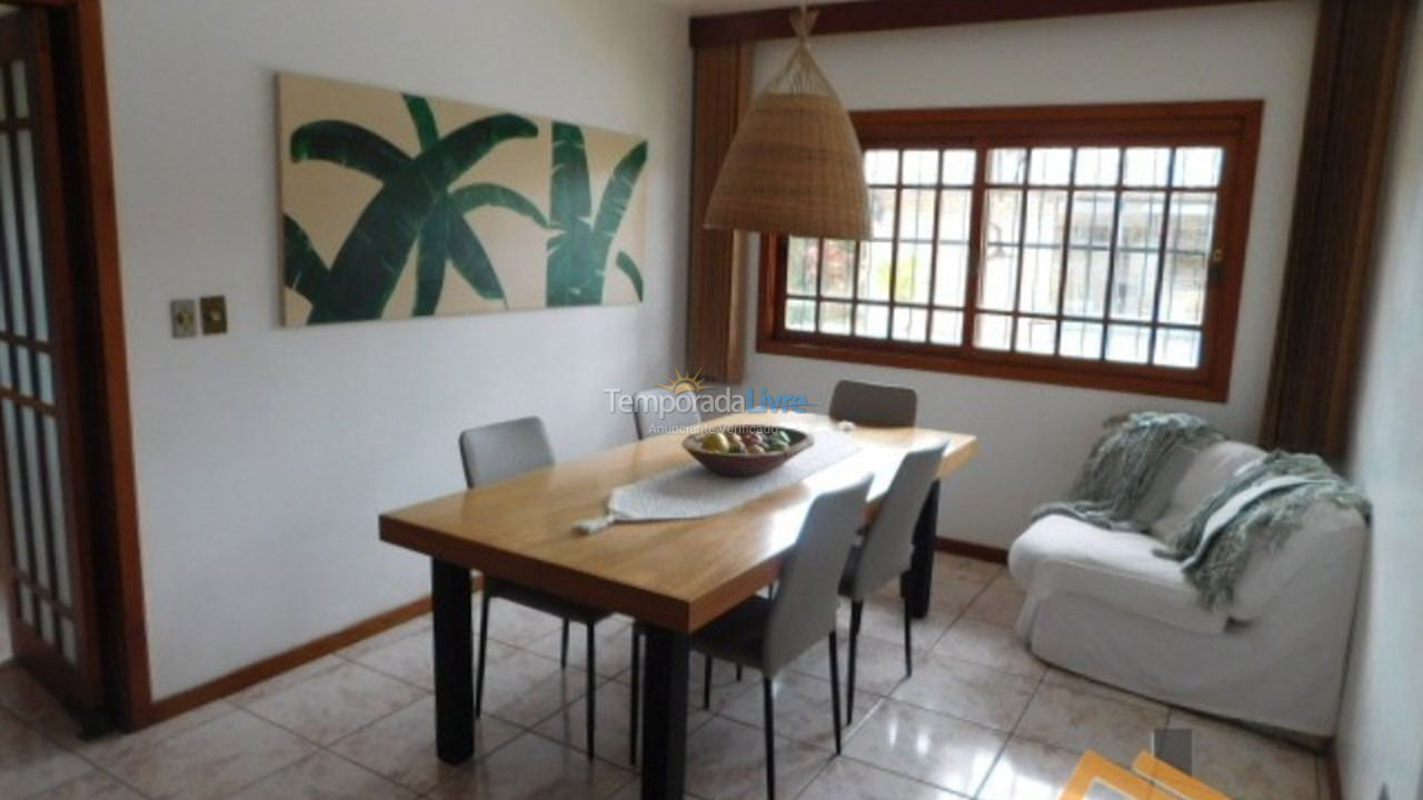 Casa para aluguel de temporada em Florianopolis (Jurerê Internacional)