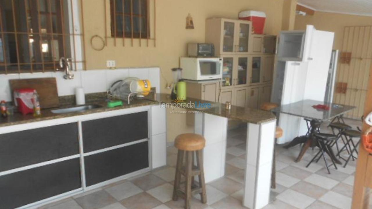 House for vacation rental in Caraguatatuba (Martim de Sá)