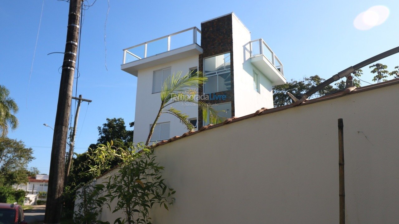 Apartment for vacation rental in Bertioga (Praia de Guaratuba)