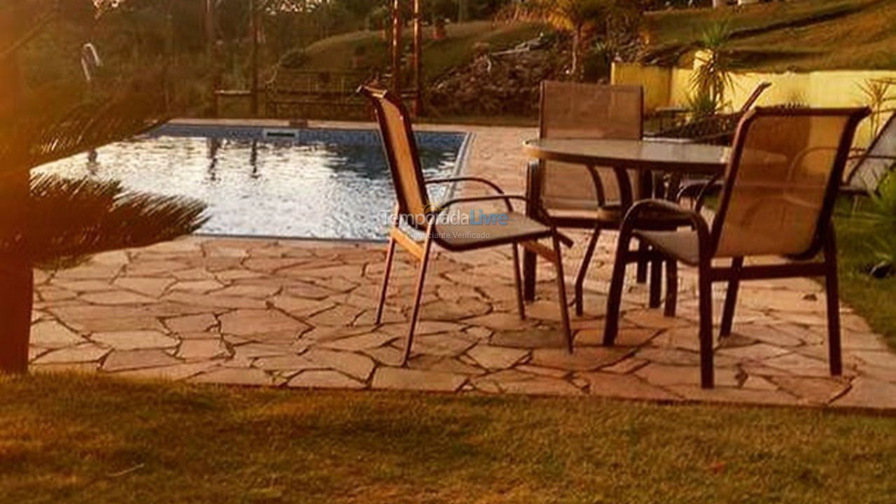 Casa para alquiler de vacaciones em Atibaia (Residencial Pararanga)