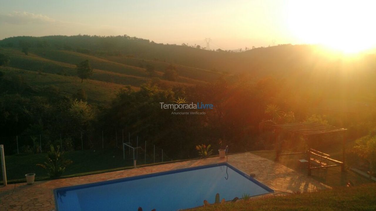 Casa para alquiler de vacaciones em Atibaia (Residencial Pararanga)