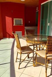 APARTMENT HALF BEACH ITAPEMA SC