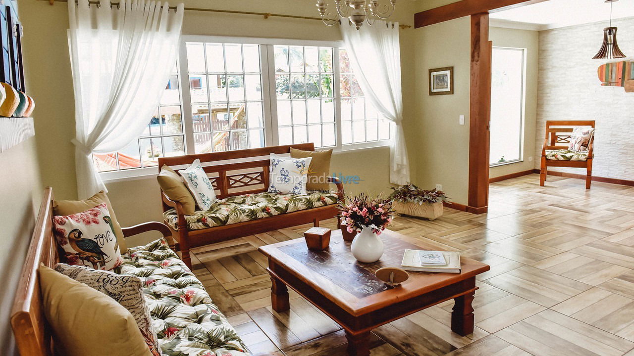 Casa para alquiler de vacaciones em Ilhabela (Praia Grande)