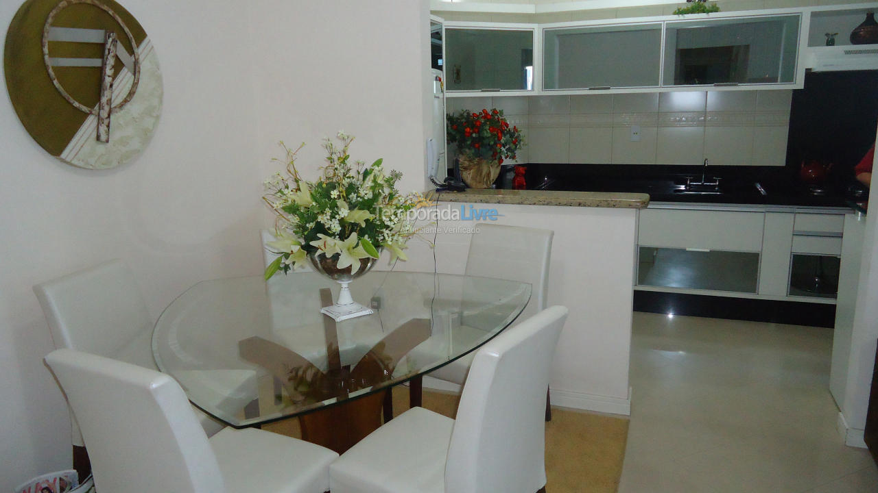 Apartment for vacation rental in Itapema (Meia Praia)