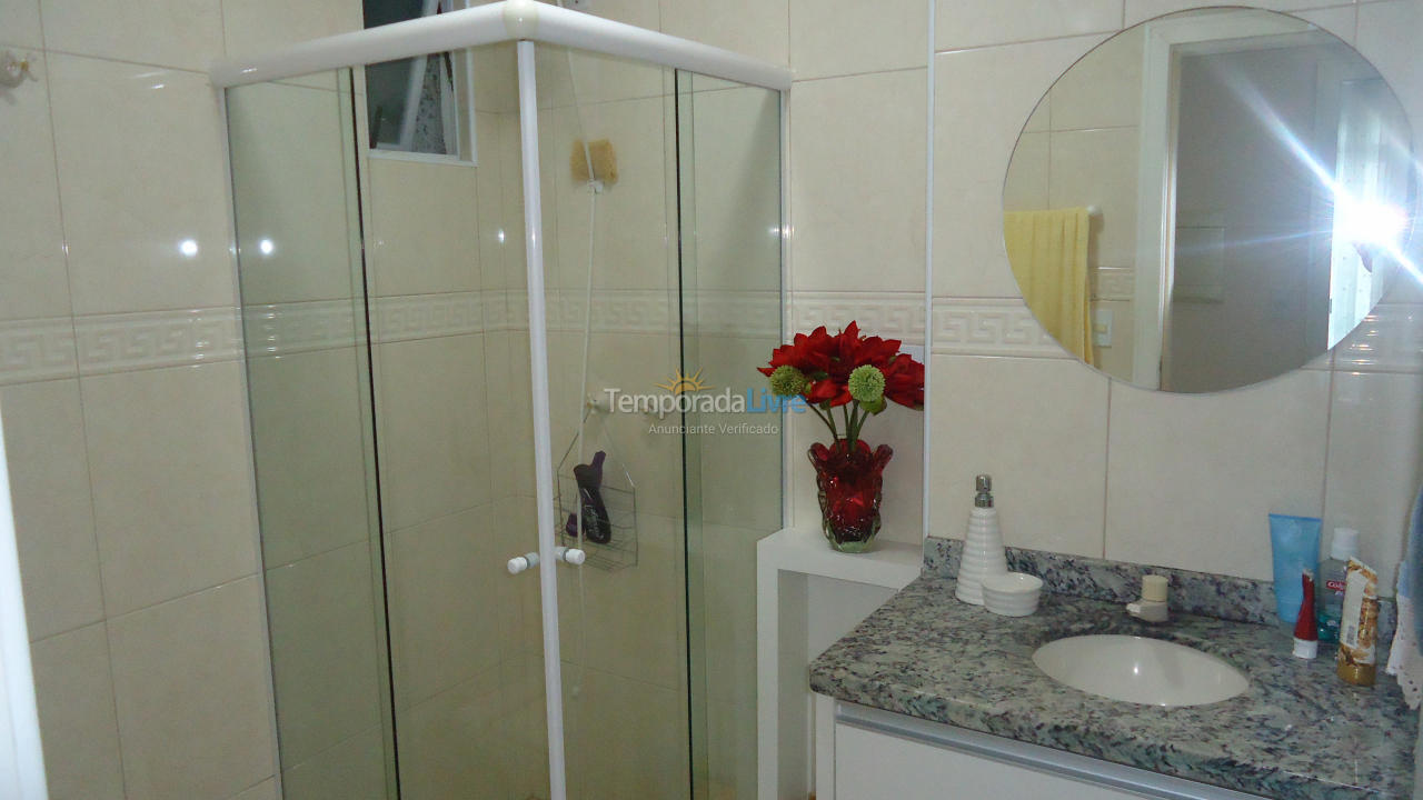 Apartment for vacation rental in Itapema (Meia Praia)