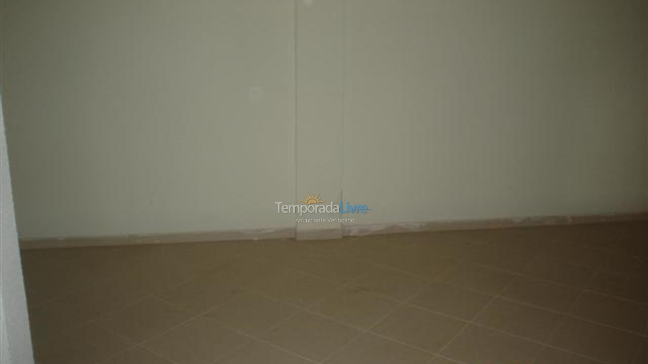 Apartamento para aluguel de temporada em Itapema (Meia Praia)