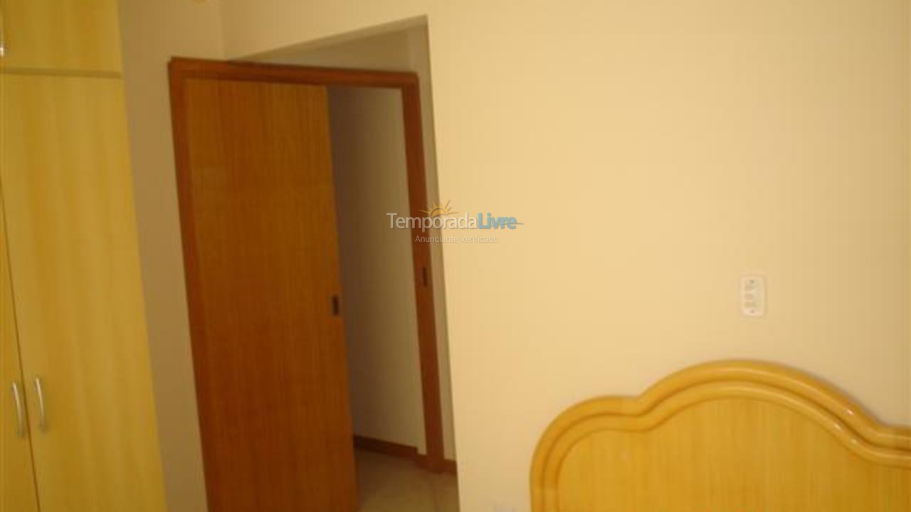 Apartamento para aluguel de temporada em Itapema (Meia Praia)