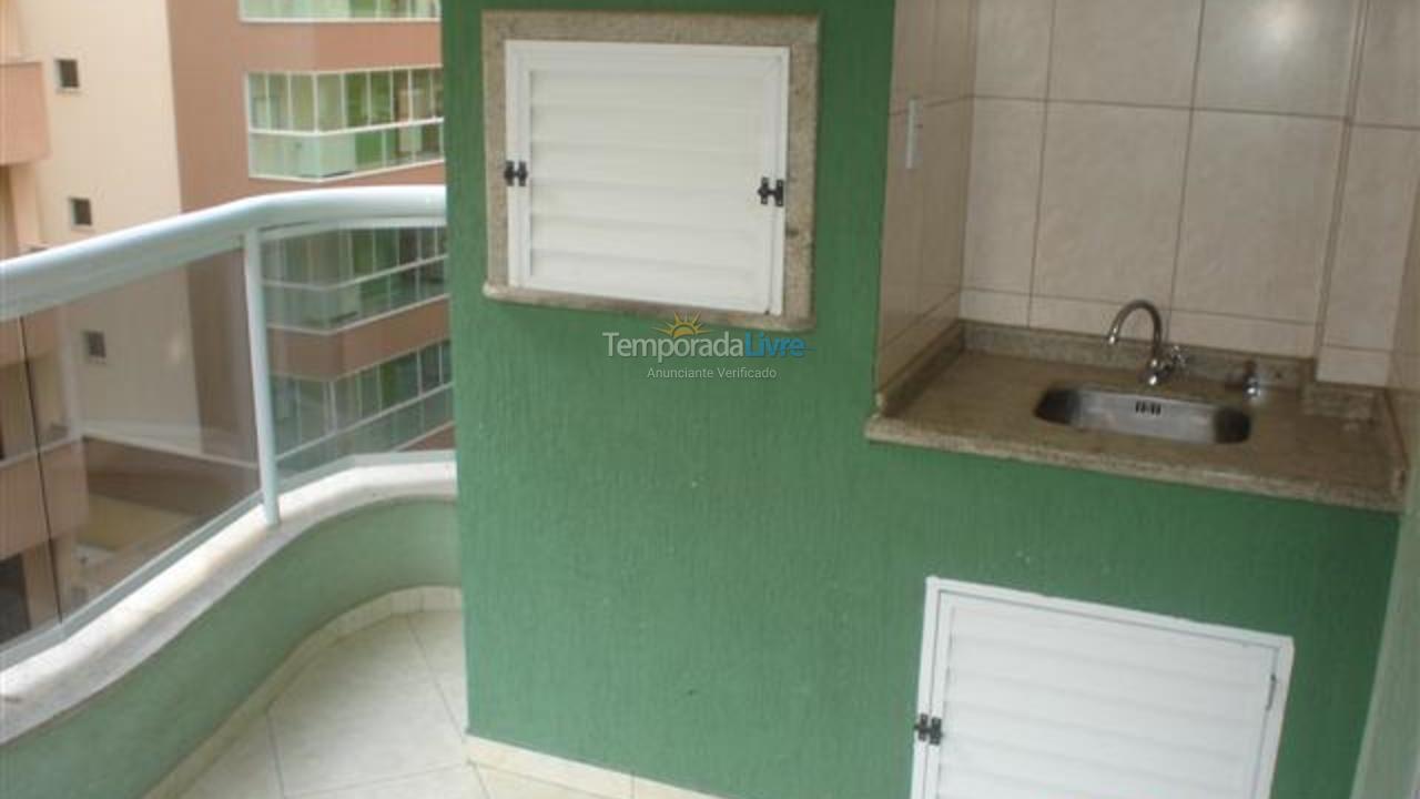 Apartamento para aluguel de temporada em Itapema (Meia Praia)