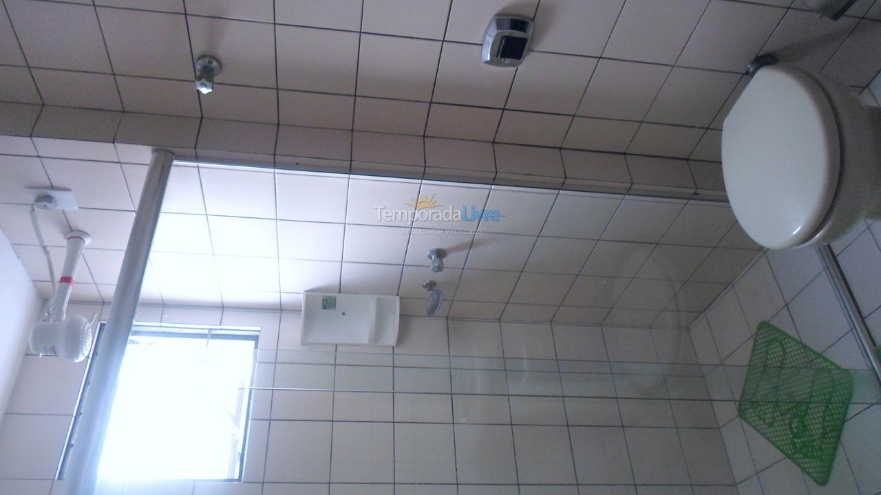 Apartamento para aluguel de temporada em Itapema (Meia Praia)