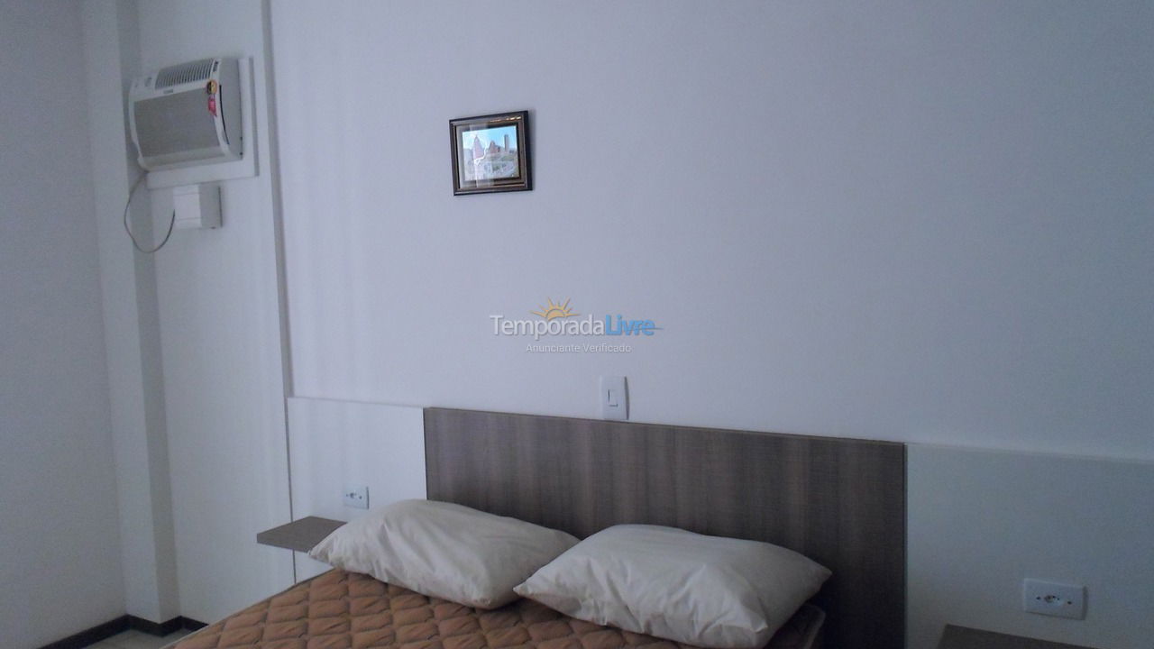 Apartamento para aluguel de temporada em Itapema (Meia Praia)