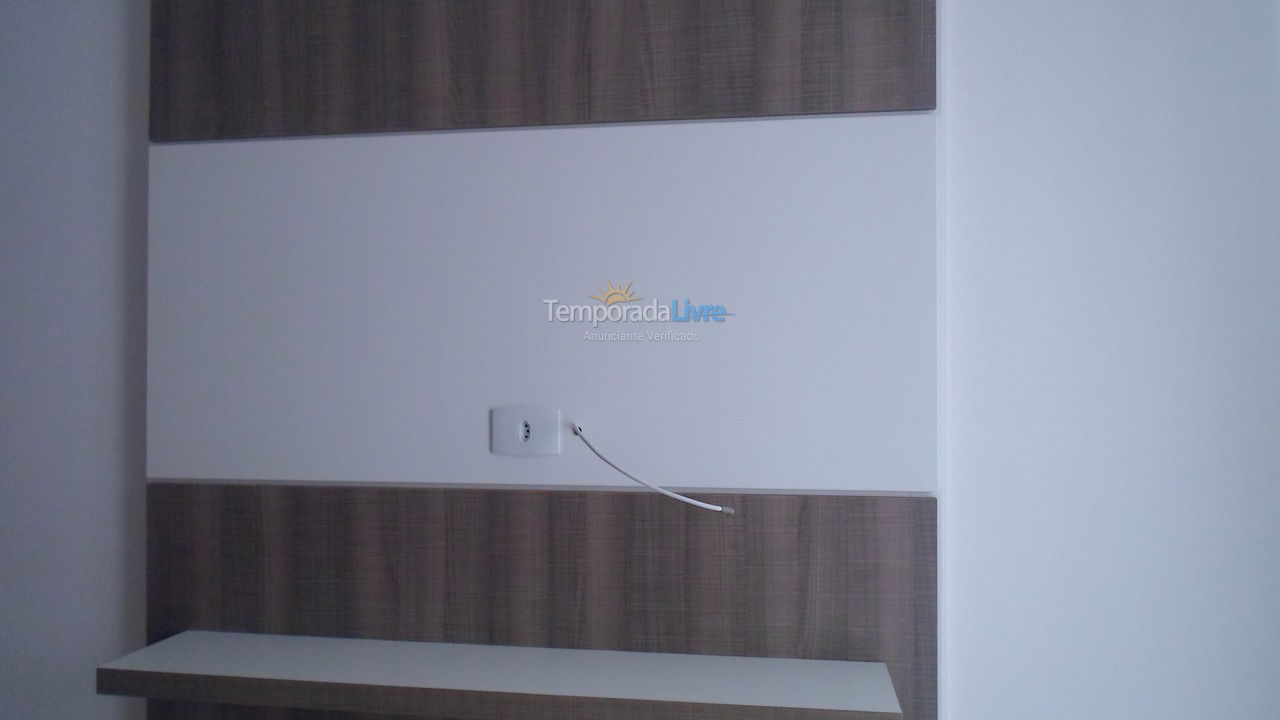 Apartamento para aluguel de temporada em Itapema (Meia Praia)