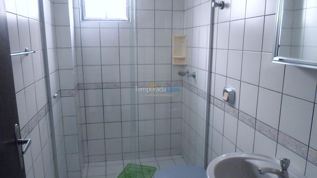 Apartamento para aluguel de temporada em Itapema (Meia Praia)