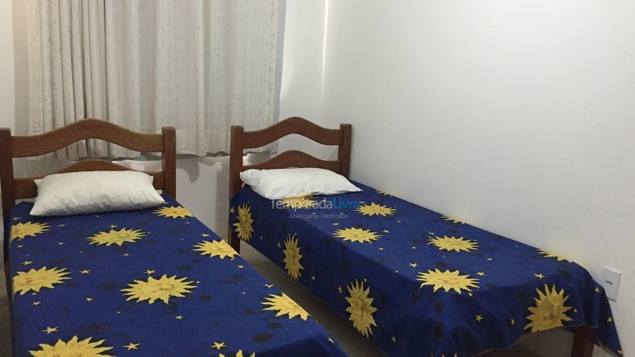 Casa para aluguel de temporada em Camaçari (Praia de Guarajuba)