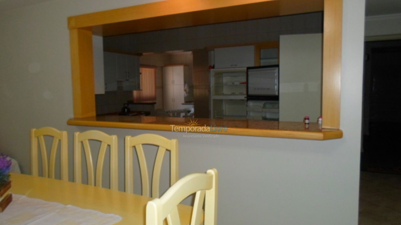 Apartment for vacation rental in Itapema (Meia Praia)