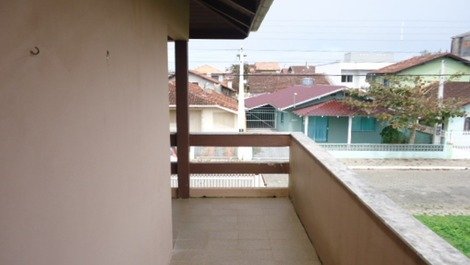 EXCELLENT HOUSE 250M FROM THE SEA, LARGE BARBECUE AREA