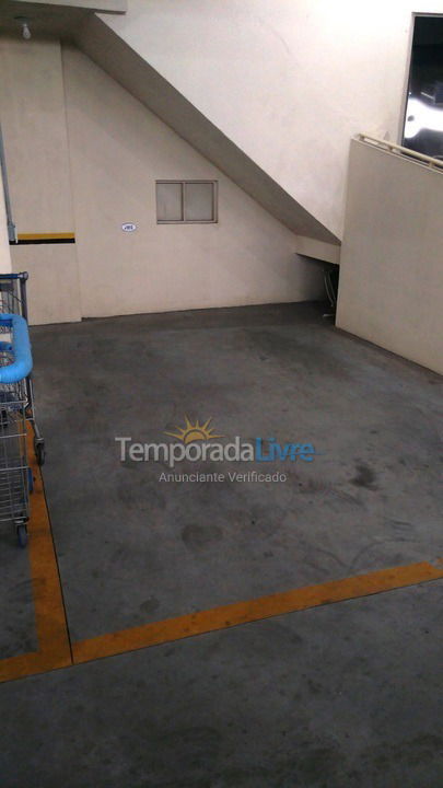 Apartamento para aluguel de temporada em Itapema (Meia Praia)