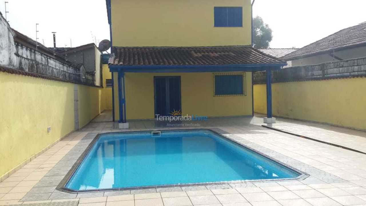 Casa para aluguel de temporada em Praia Grande (Solemar)