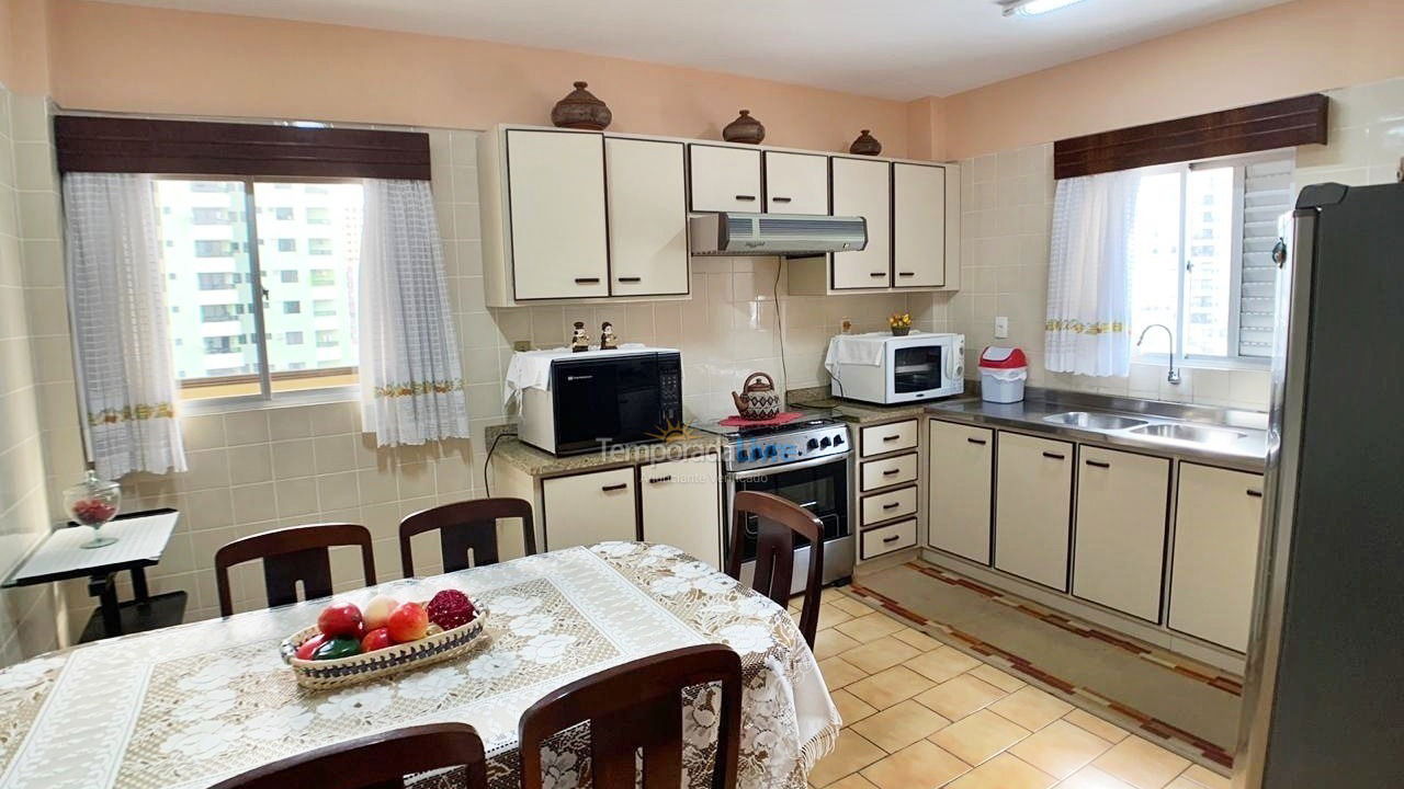 Apartment for vacation rental in Balneário Camboriú (Praia Central)