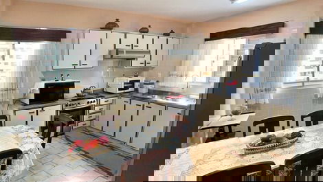 Ed. Márcia: 2 rooms quadra mar in Balneário Camboriú