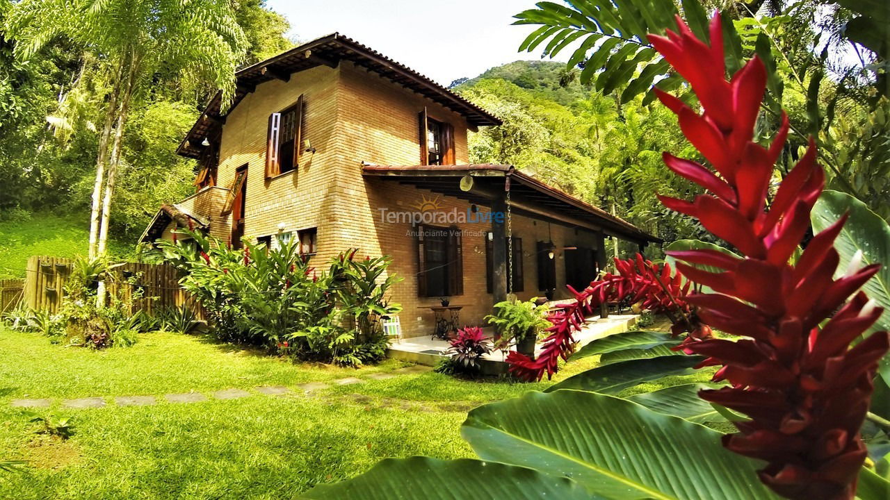 Casa para alquiler de vacaciones em Ubatuba (Praia do Félix)